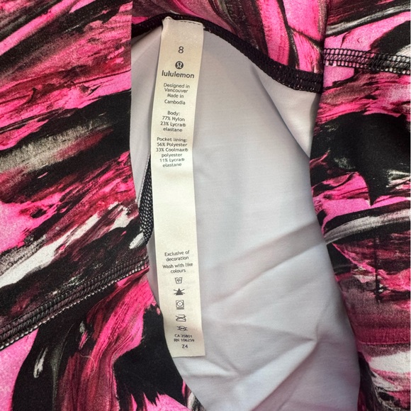 Lululemon Leggings in Pink and Black - Picture 10 of 10